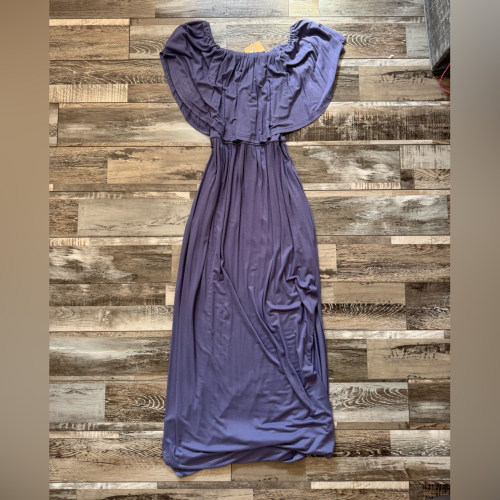 Off-Shoulder Maxi Dress in Purple/Grey
